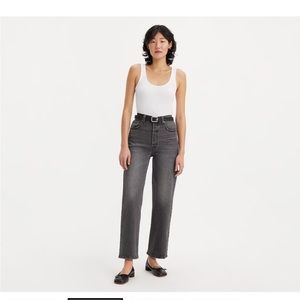 Levi’s Premium size 30/10 ribcage straight ankle